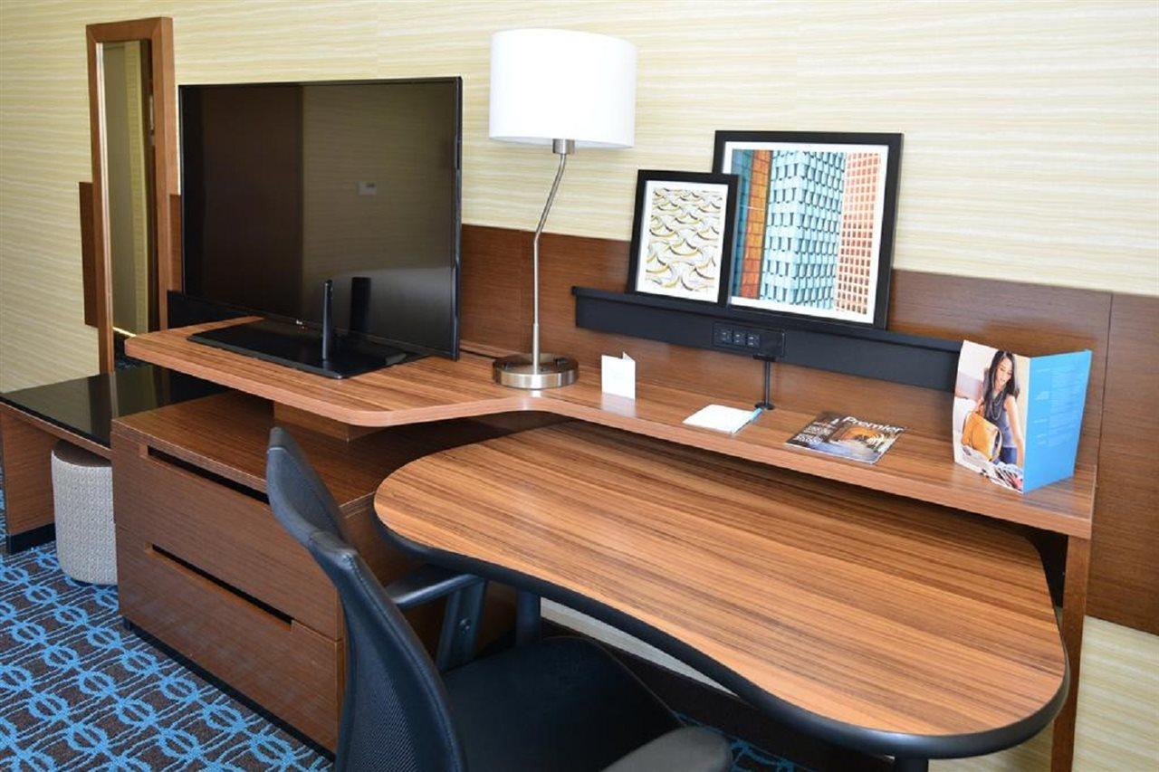 Fairfield Inn & Suites By Marriott Eau Claire/Chippewa Falls Exteriör bild