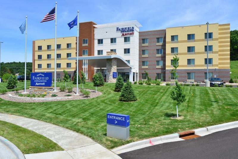 Fairfield Inn & Suites By Marriott Eau Claire/Chippewa Falls Exteriör bild