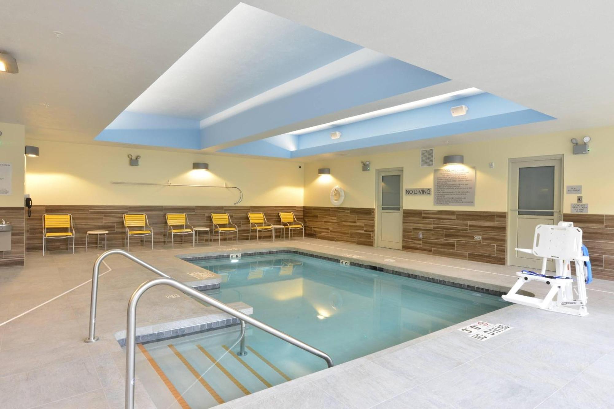 Fairfield Inn & Suites By Marriott Eau Claire/Chippewa Falls Exteriör bild