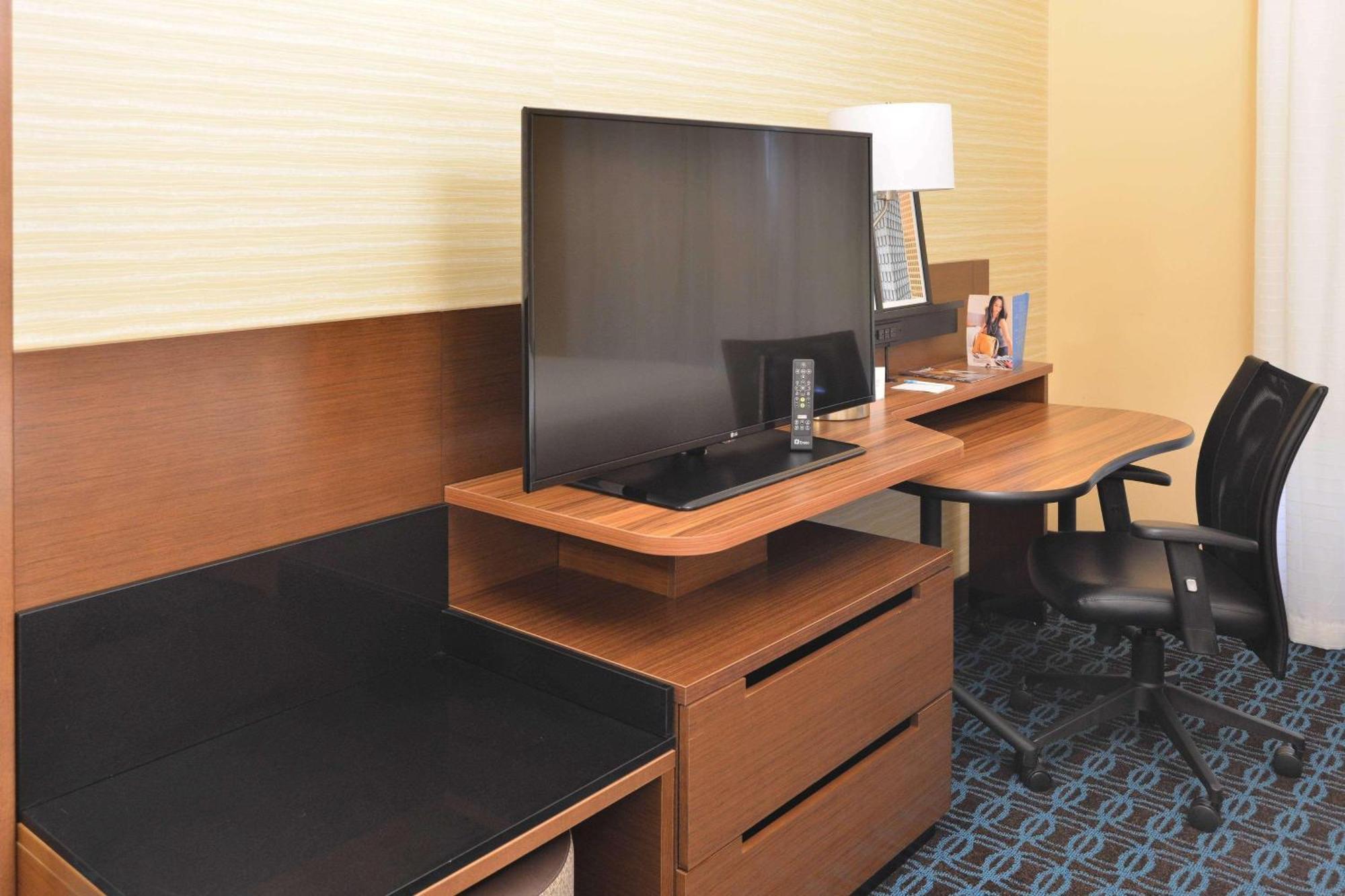 Fairfield Inn & Suites By Marriott Eau Claire/Chippewa Falls Exteriör bild