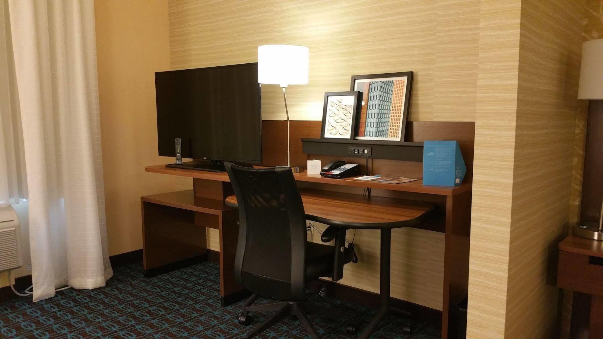 Fairfield Inn & Suites By Marriott Eau Claire/Chippewa Falls Exteriör bild
